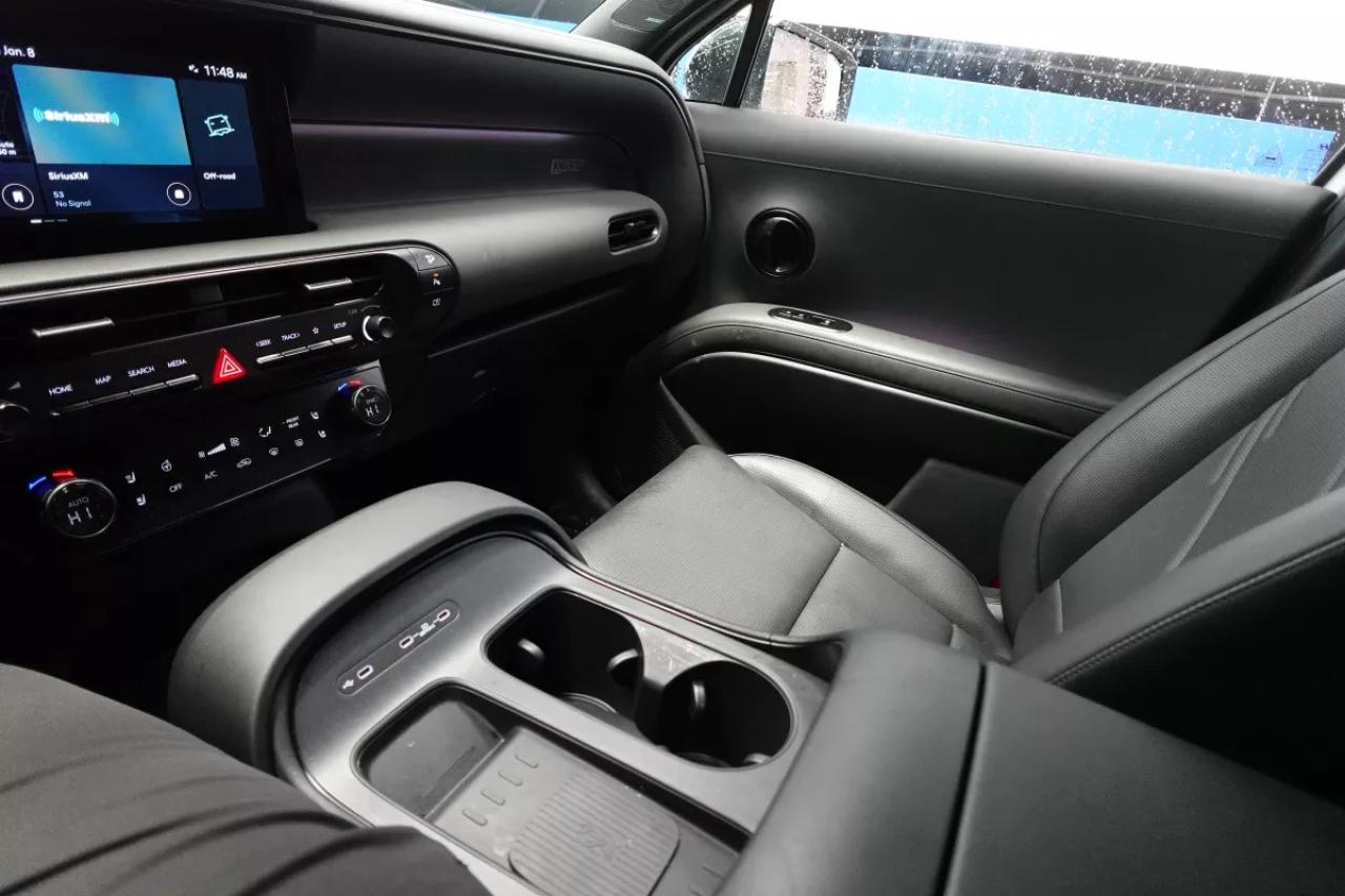 2026 Hyundai PALISADE XRT PRO   HEATED SEATS, HEATED WHEEL, CAPTAIN SEAT Photo