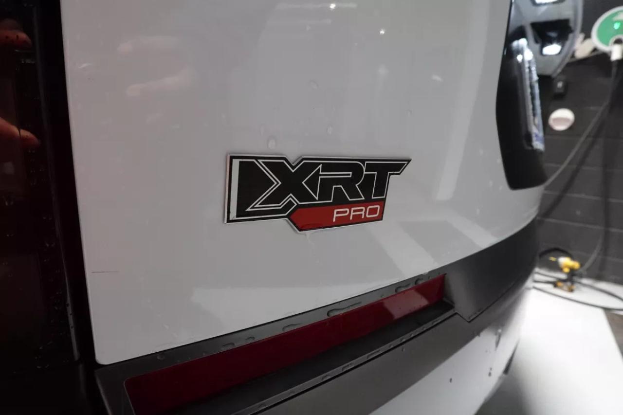 2026 Hyundai PALISADE XRT PRO   HEATED SEATS, HEATED WHEEL, CAPTAIN SEAT Photo