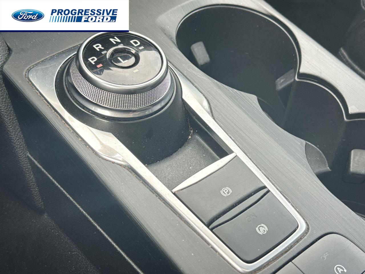 2022 Ford Escape SEL 4dr All-Wheel Drive Photo