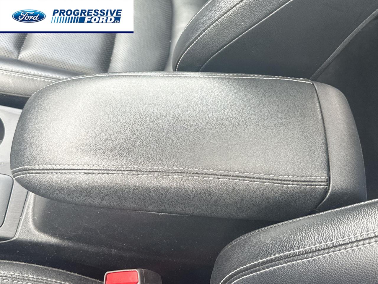 2022 Ford Escape SEL 4dr All-Wheel Drive Photo