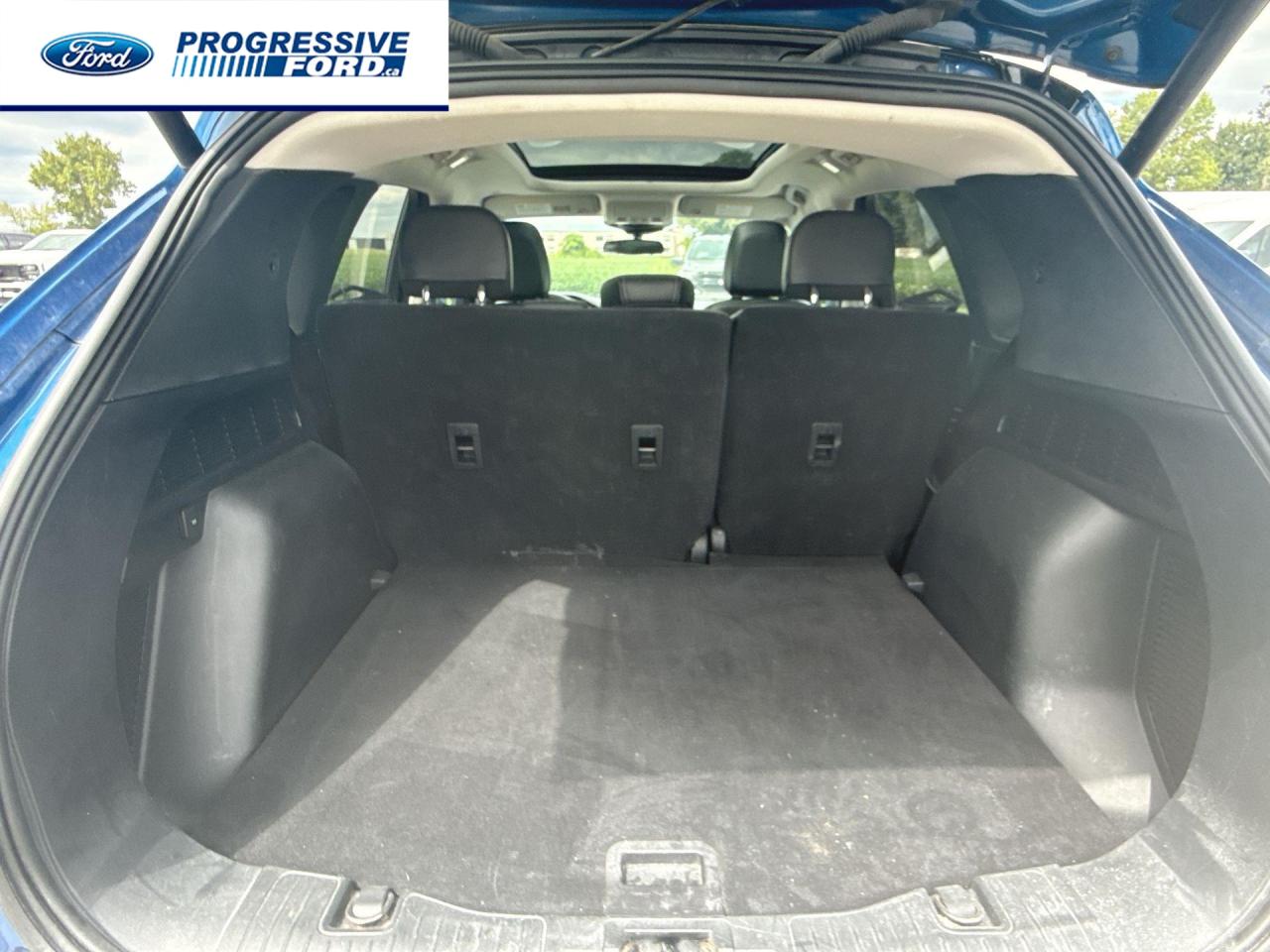 2022 Ford Escape SEL 4dr All-Wheel Drive Photo