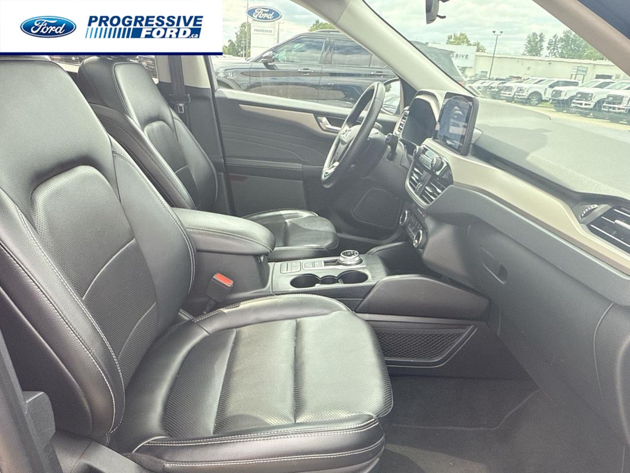 2022 Ford Escape SEL 4dr All-Wheel Drive Photo