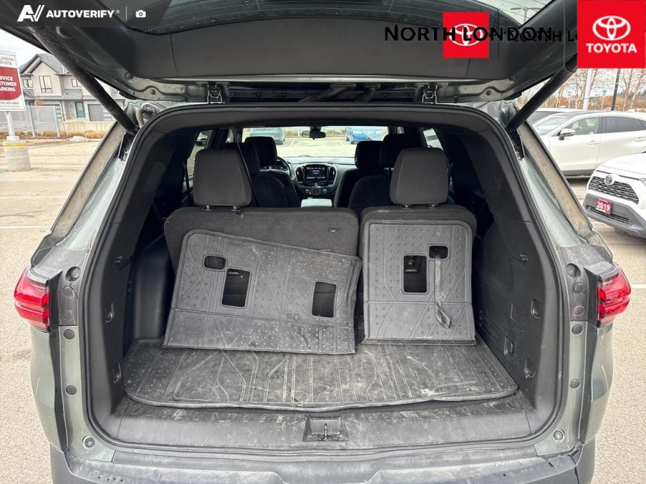 2022 Chevrolet Traverse LT Cloth w/1LT All-Wheel Drive Photo