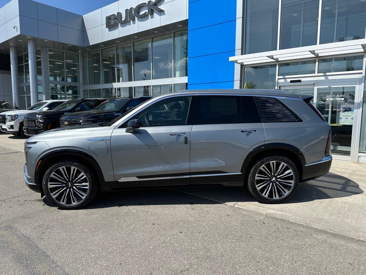 2026 Cadillac VISTIQ Premium Luxury 4dr All-Wheel Drive Photo