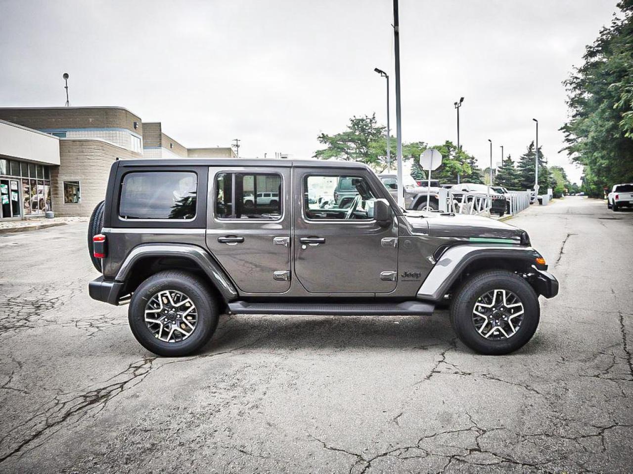 2025 Jeep Wrangler  Photo