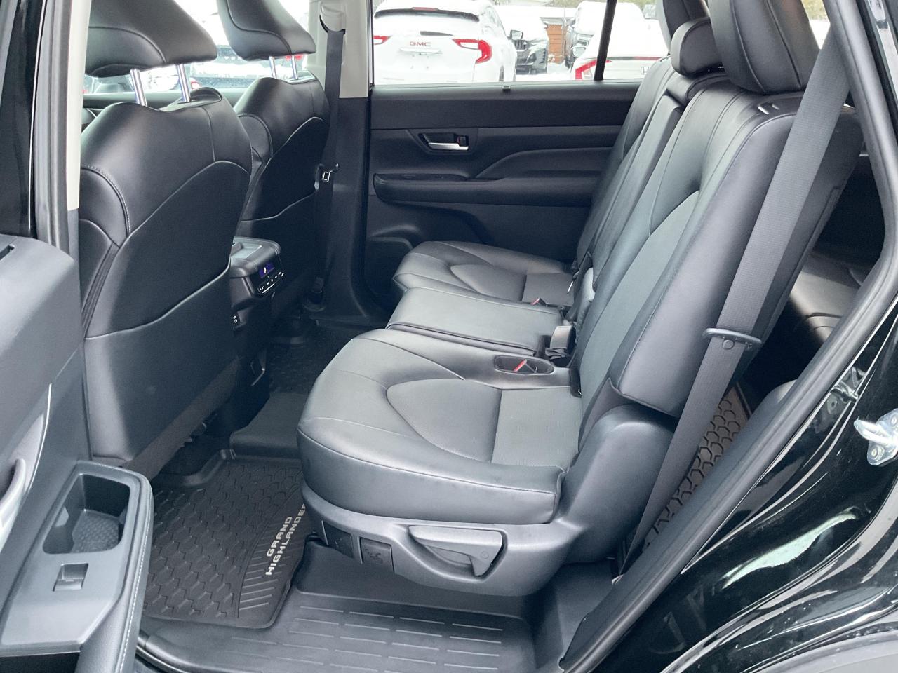 2025 Toyota Grand Highlander  Photo