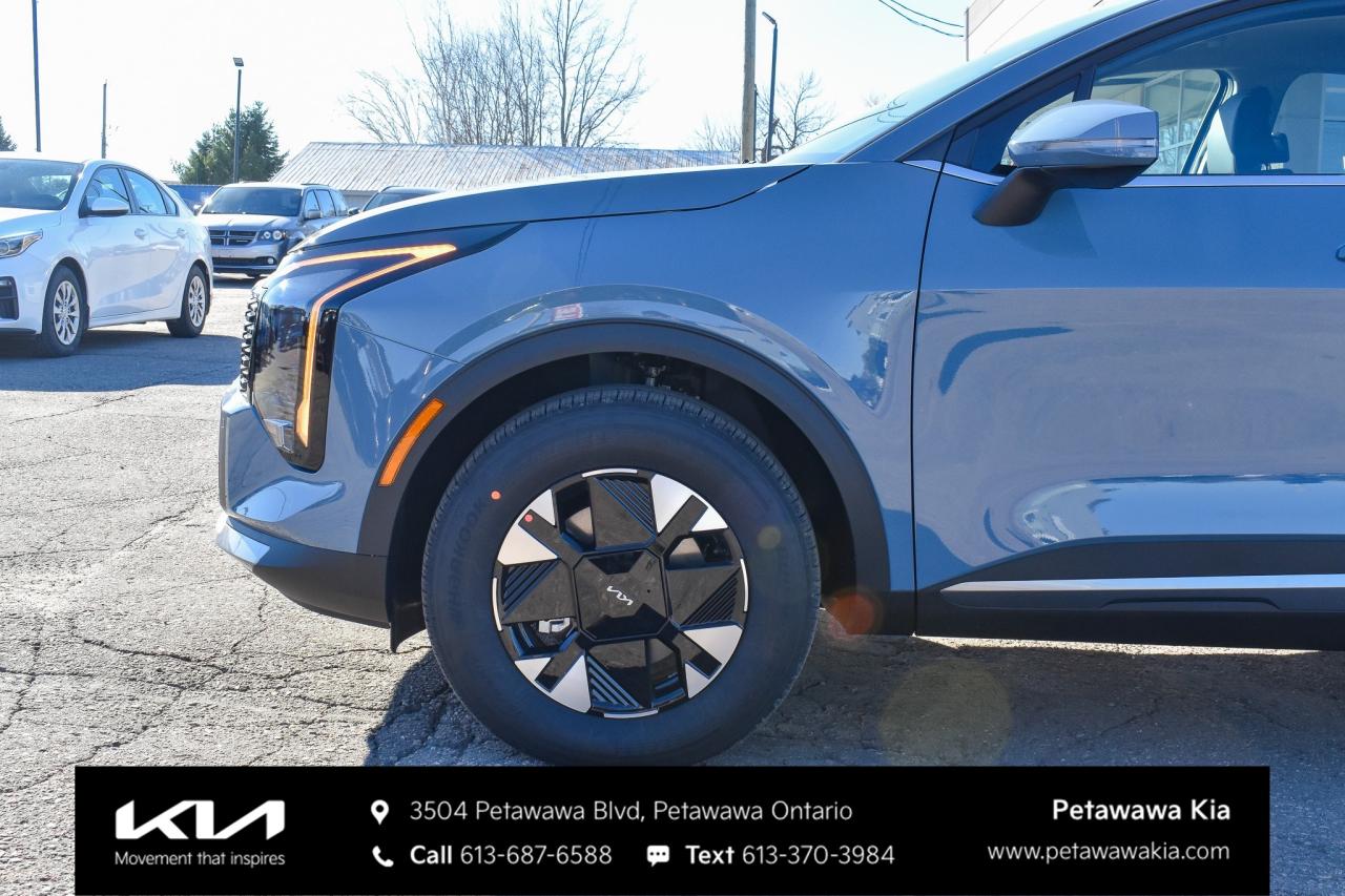 2026 Kia Sportage EX 4dr All-wheel Drive Photo2