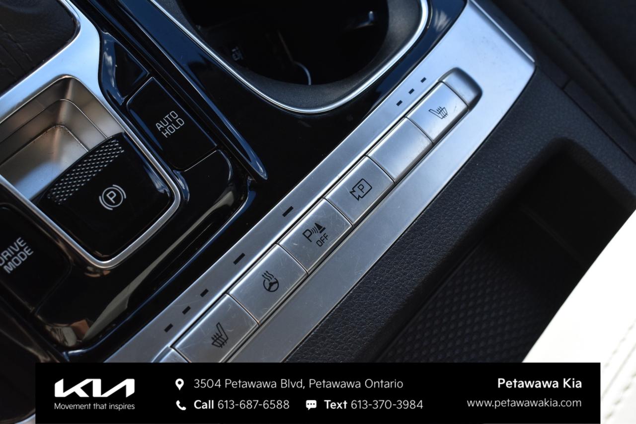 2024 Kia Carnival LX Passenger Van Photo