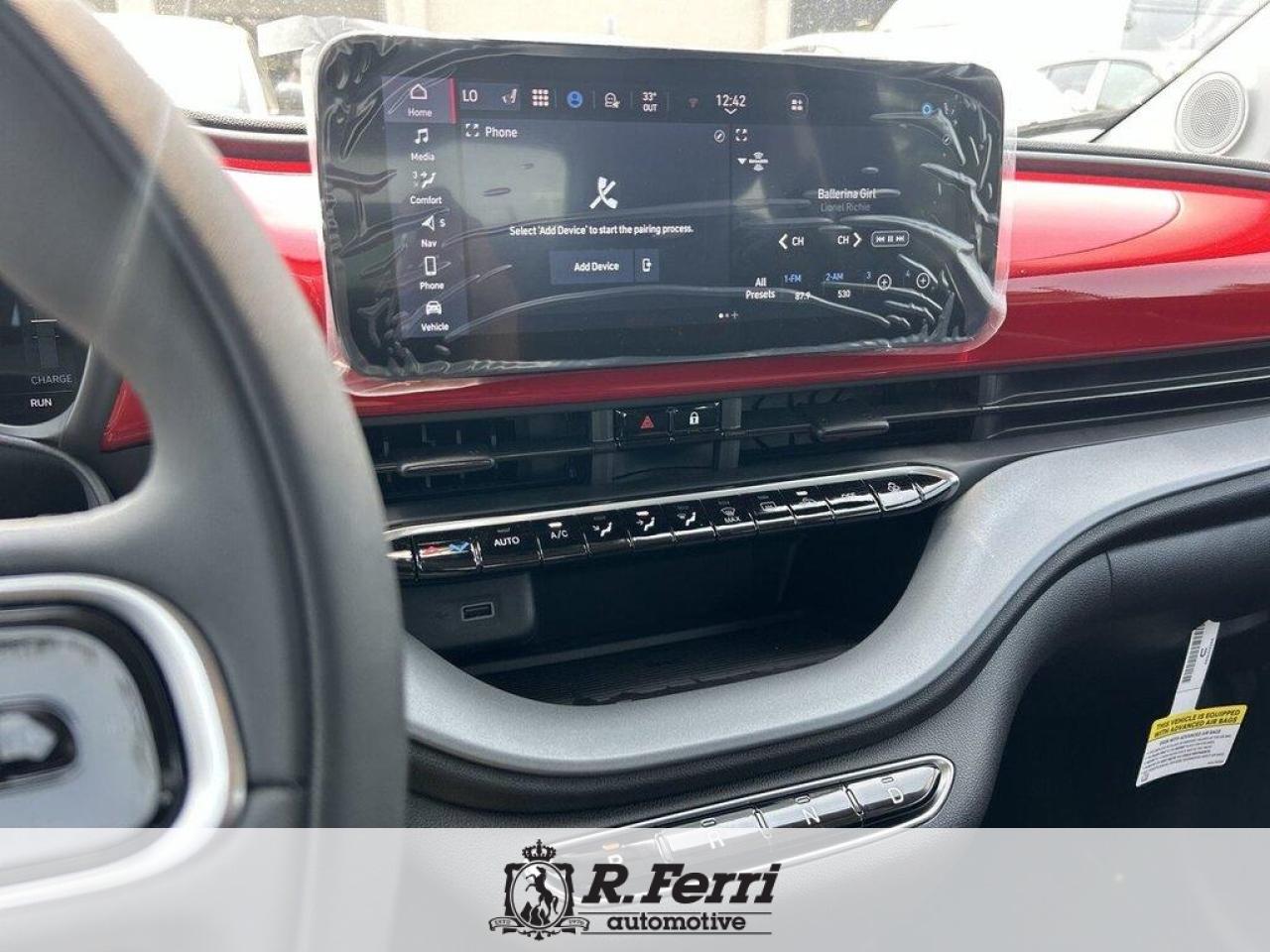 2025 Fiat 500E Base 2dr Hatchback Photo