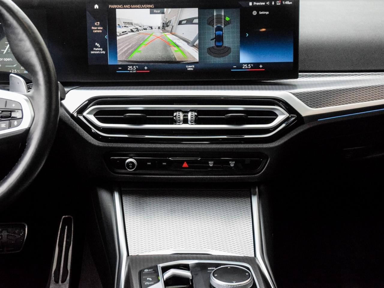 2024 BMW 330 i xDrive 4dr All-Wheel Drive Sedan Photo