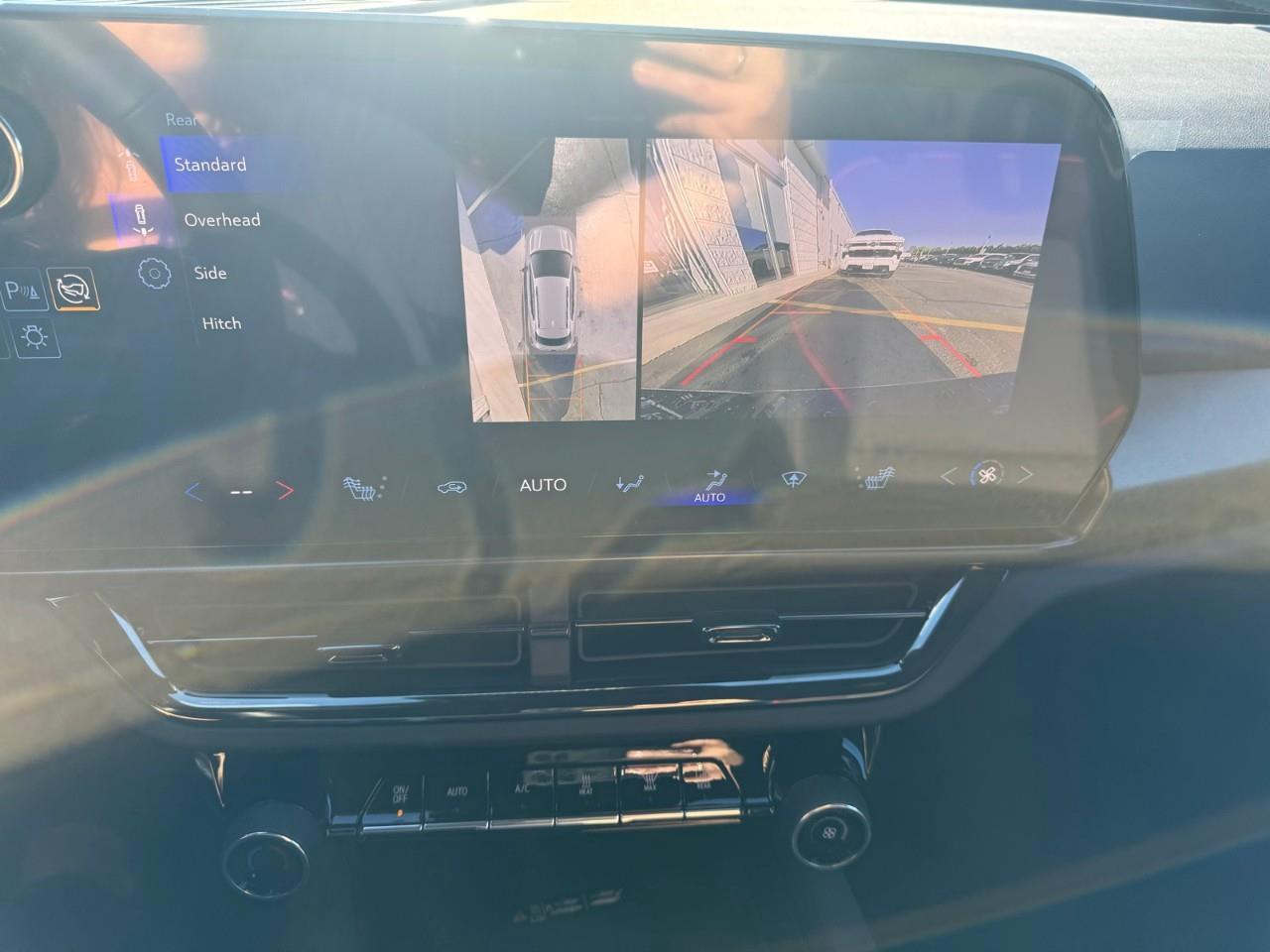 2025 Chevrolet Equinox EV RS 4dr Photo