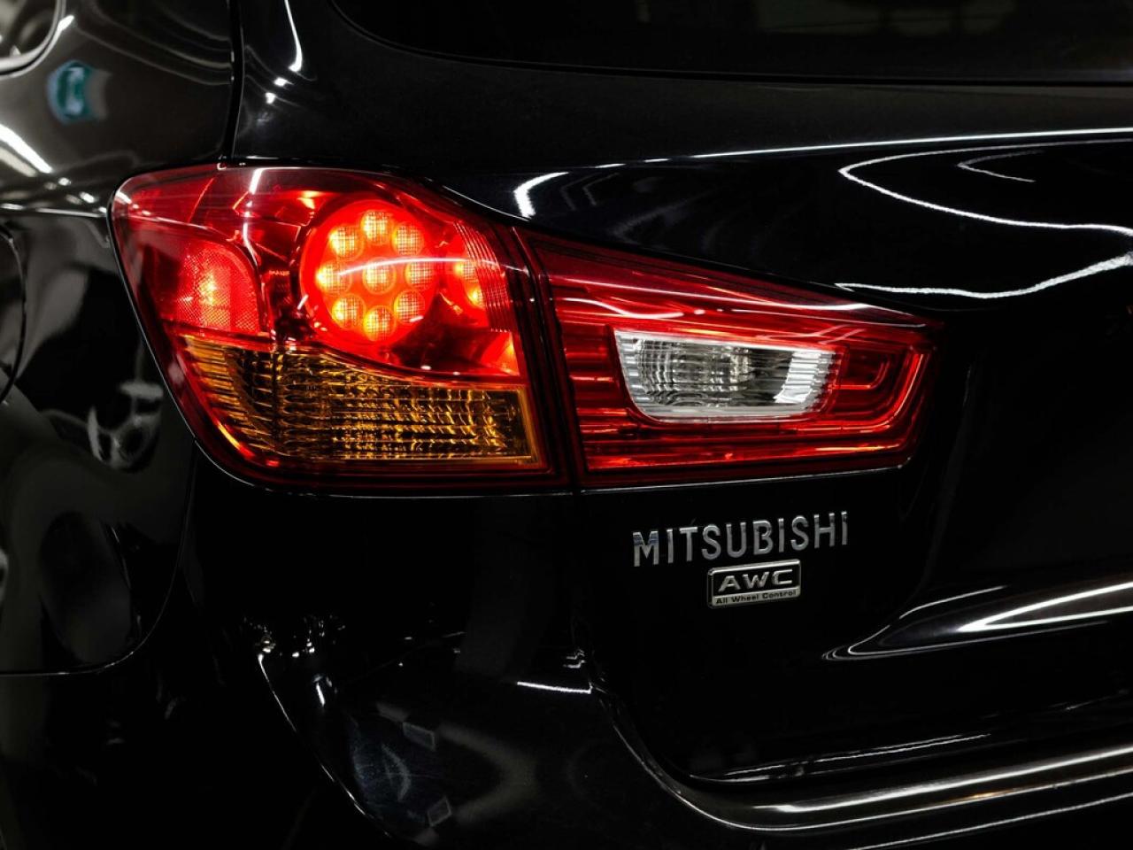 2014 Mitsubishi RVR  Photo