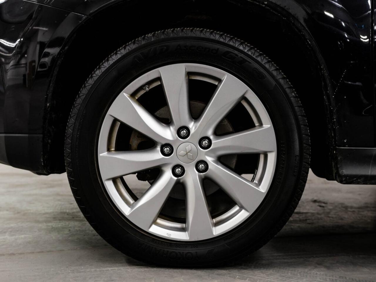 2014 Mitsubishi RVR  Photo