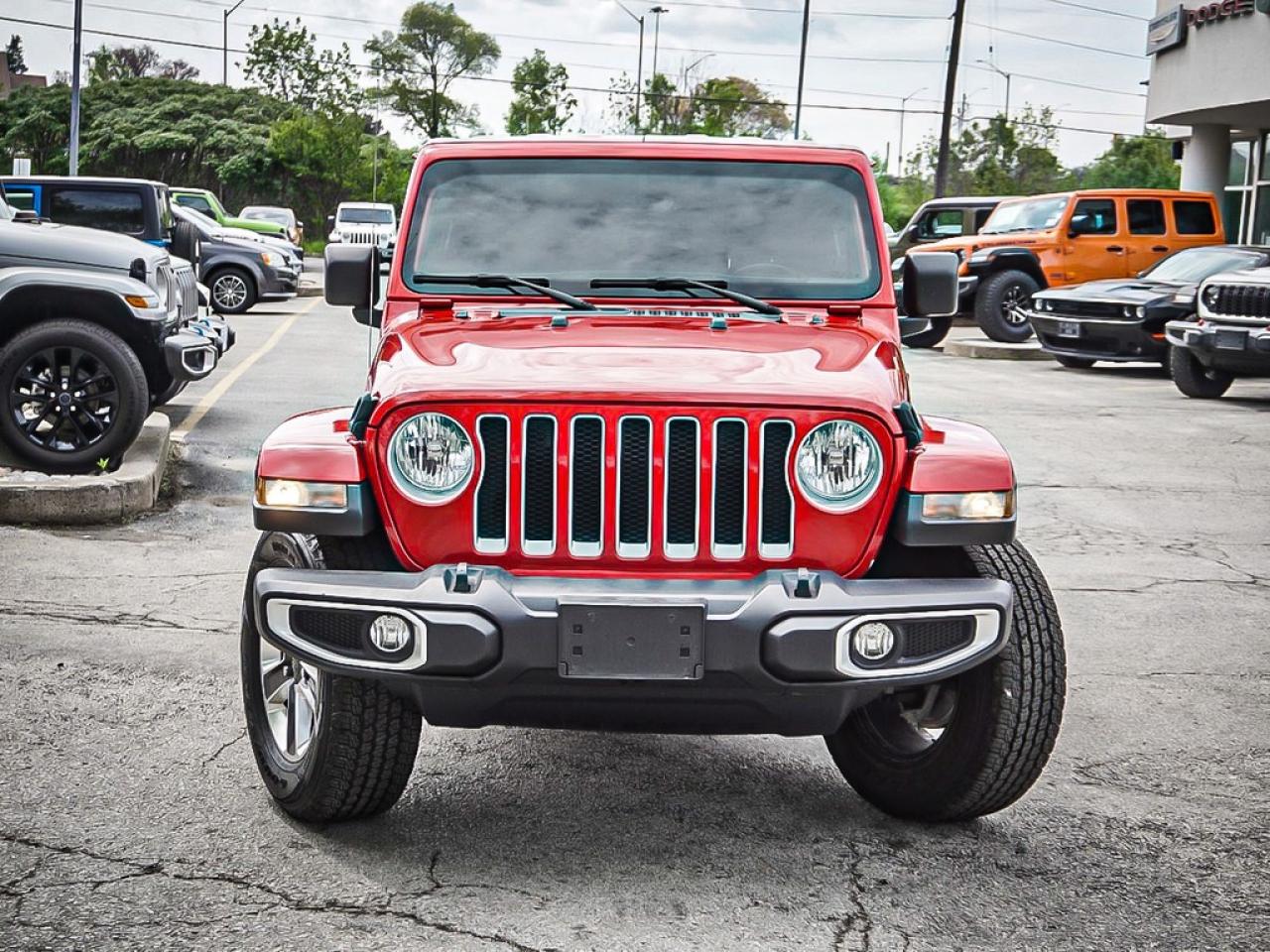 2022 Jeep Wrangler  Photo2