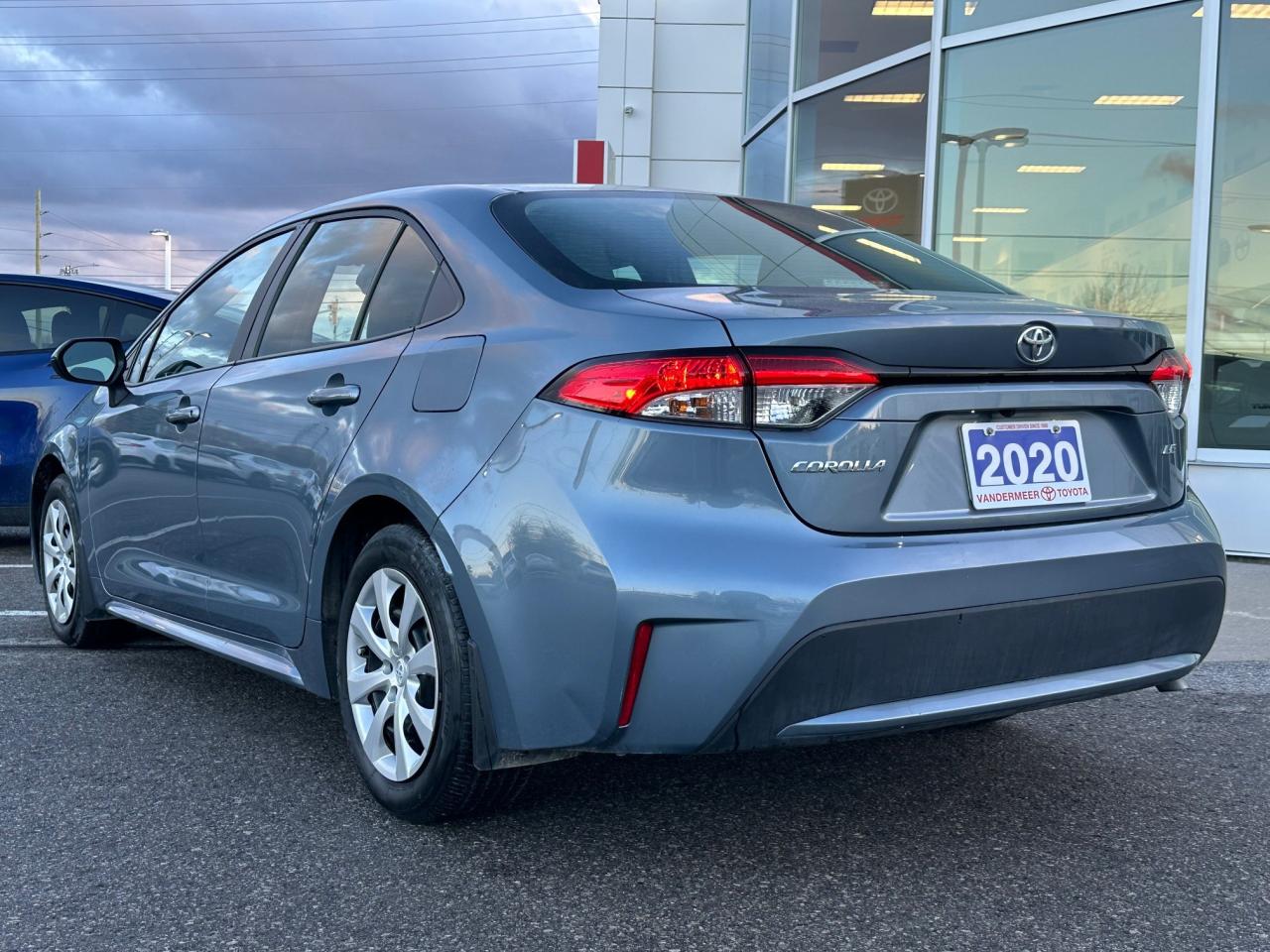 2020 Toyota Corolla LE (CVT) 4dr Sedan Photo