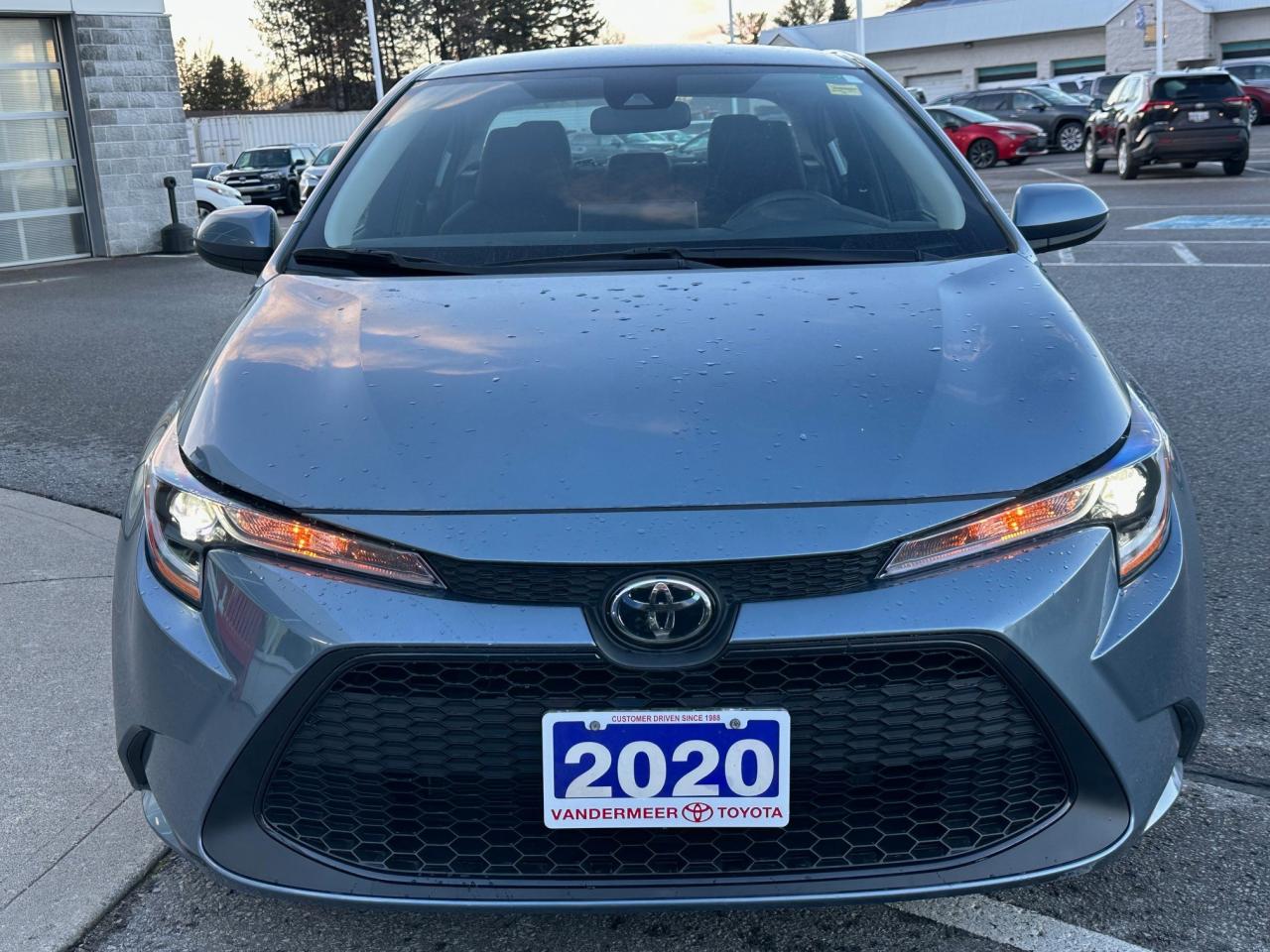 2020 Toyota Corolla LE (CVT) 4dr Sedan Photo2