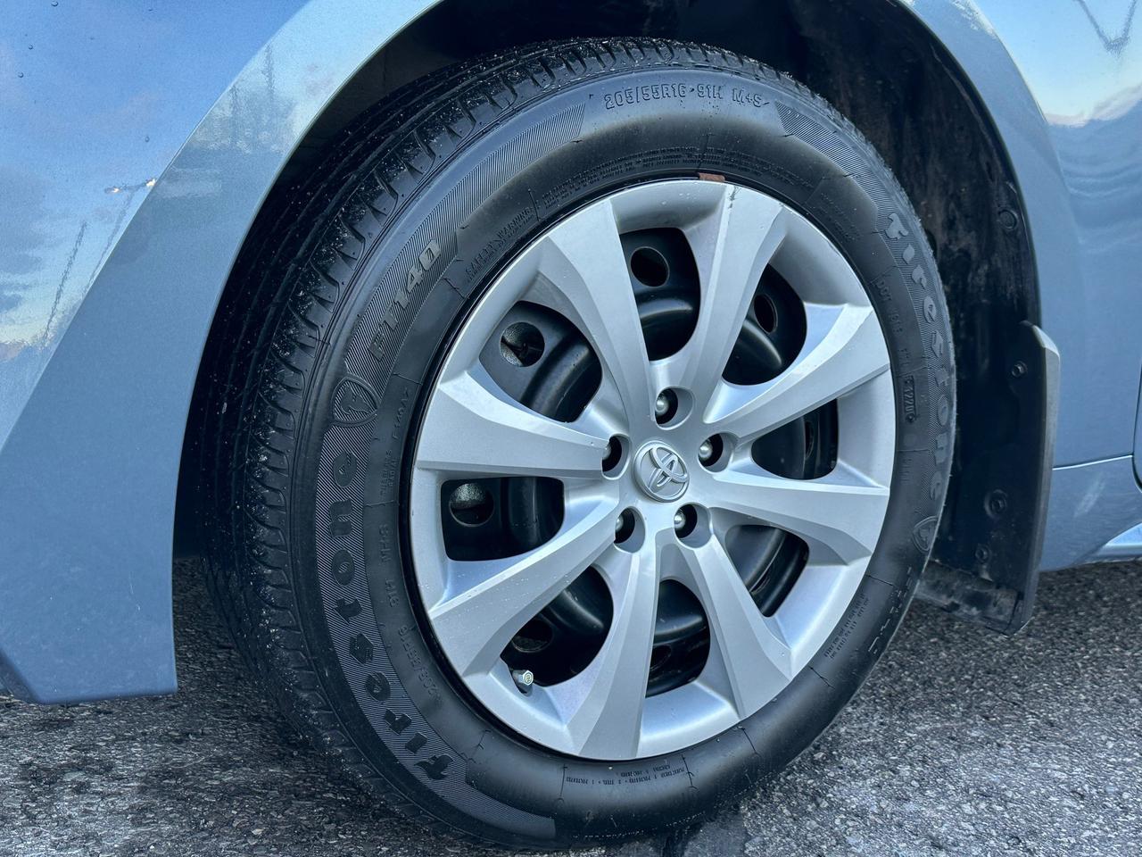 2020 Toyota Corolla LE (CVT) 4dr Sedan Photo