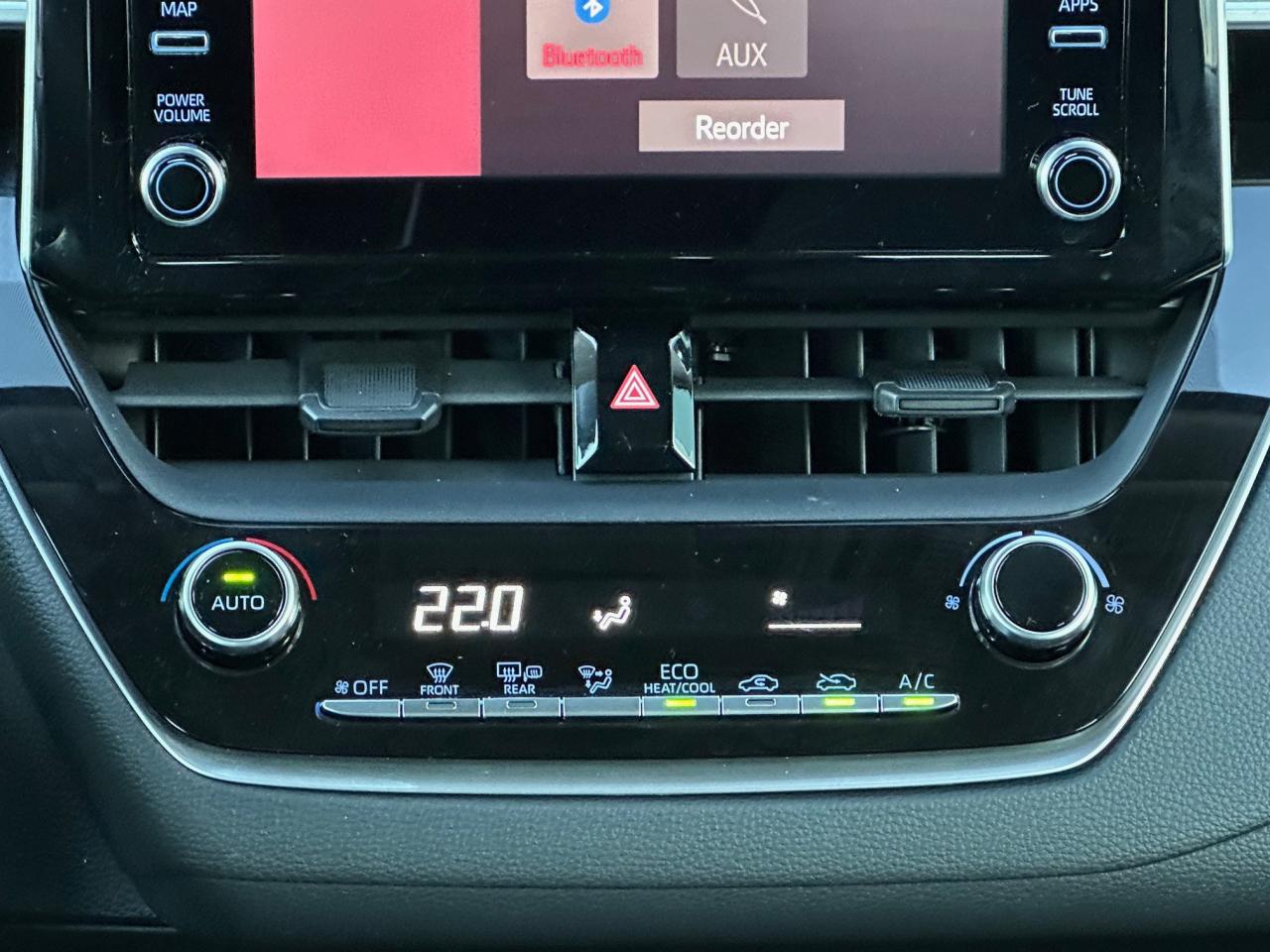 2020 Toyota Corolla LE (CVT) 4dr Sedan Photo