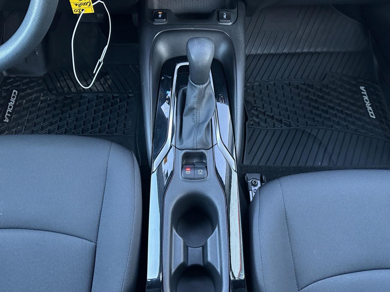 2020 Toyota Corolla LE (CVT) 4dr Sedan Photo