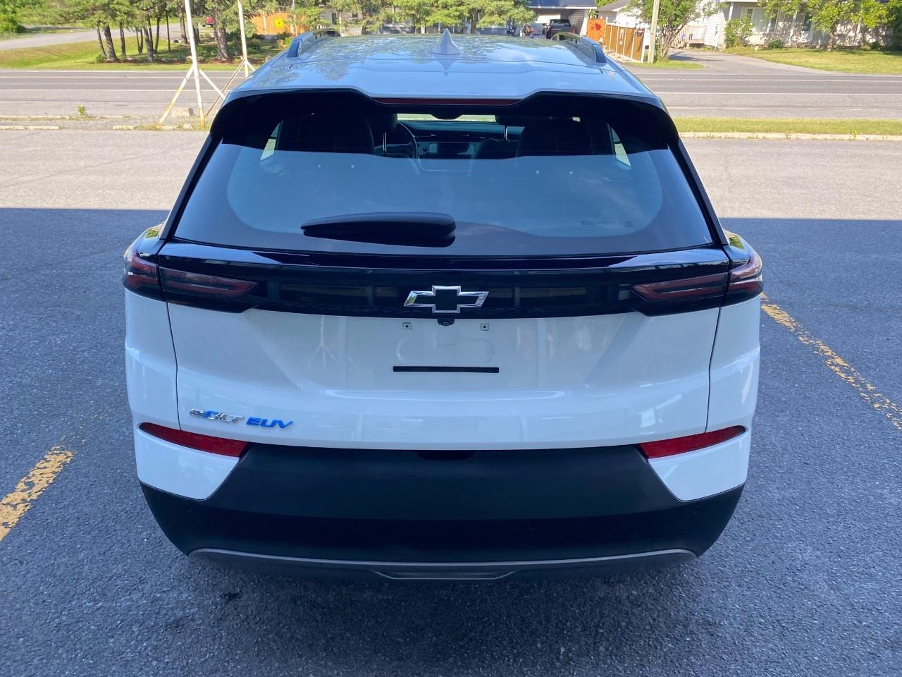 2023 Chevrolet Bolt EUV FWD 4dr Premier Photo