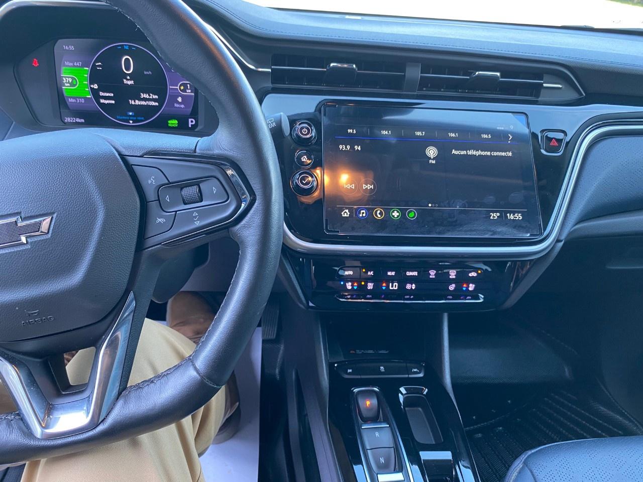 2023 Chevrolet Bolt EUV FWD 4dr Premier Photo