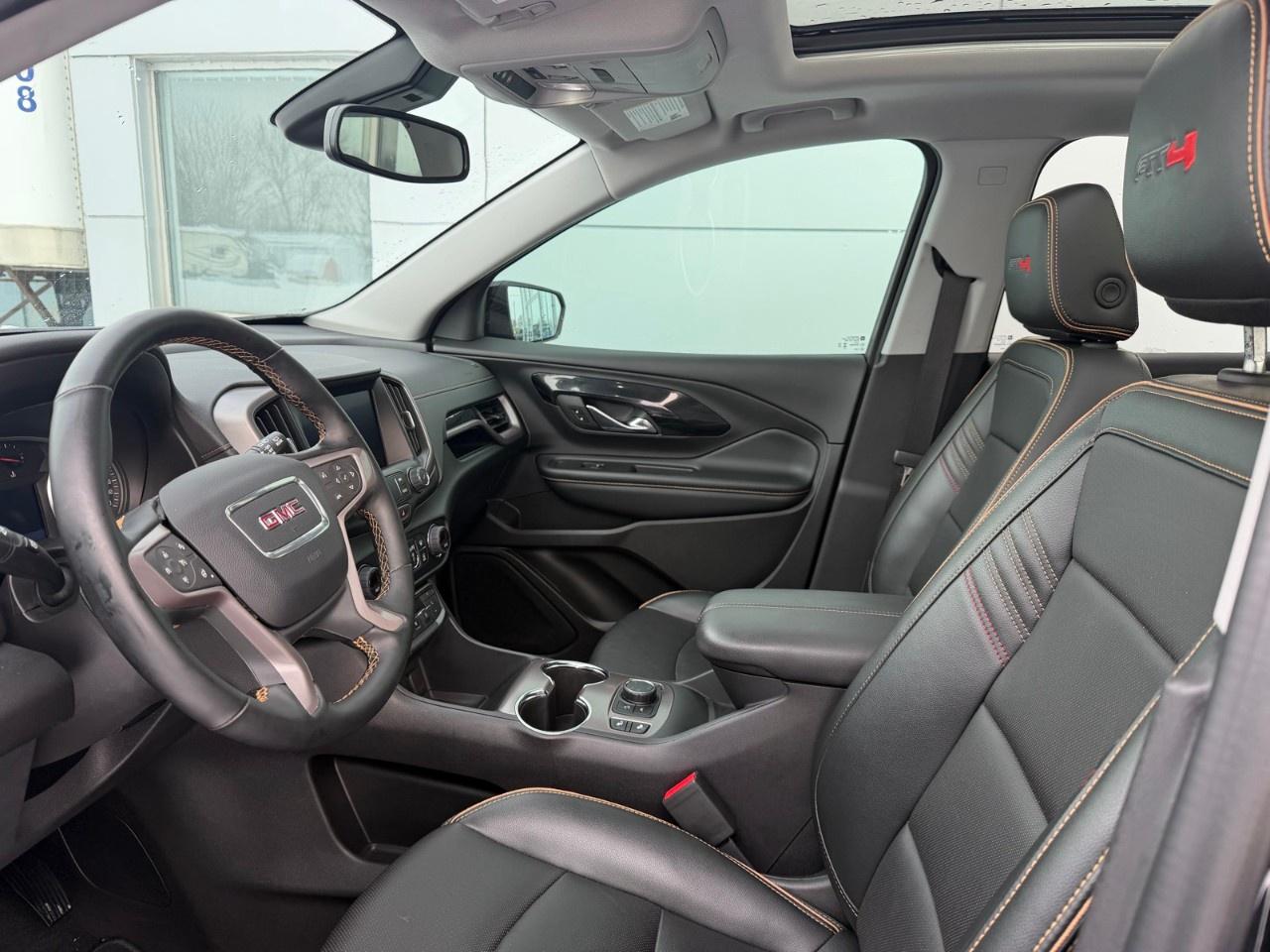 2024 GMC Terrain AWD AT4 Photo