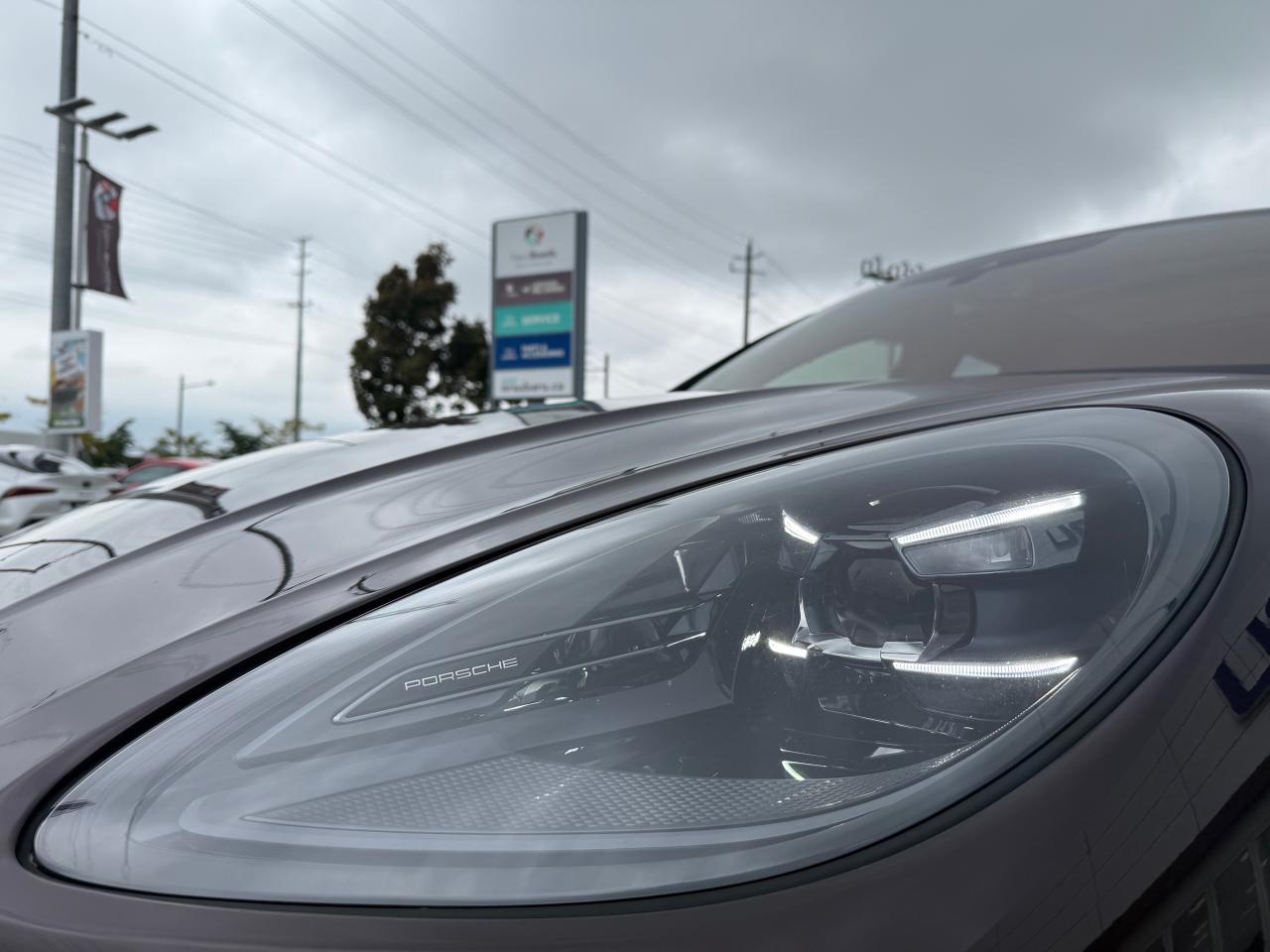 2023 Porsche Macan T 4dr All-Wheel Drive Photo