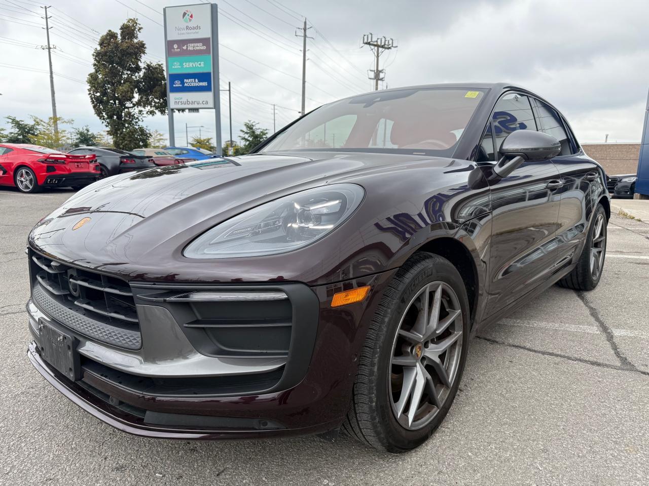 2023 Porsche Macan T 4dr All-Wheel Drive Photo2