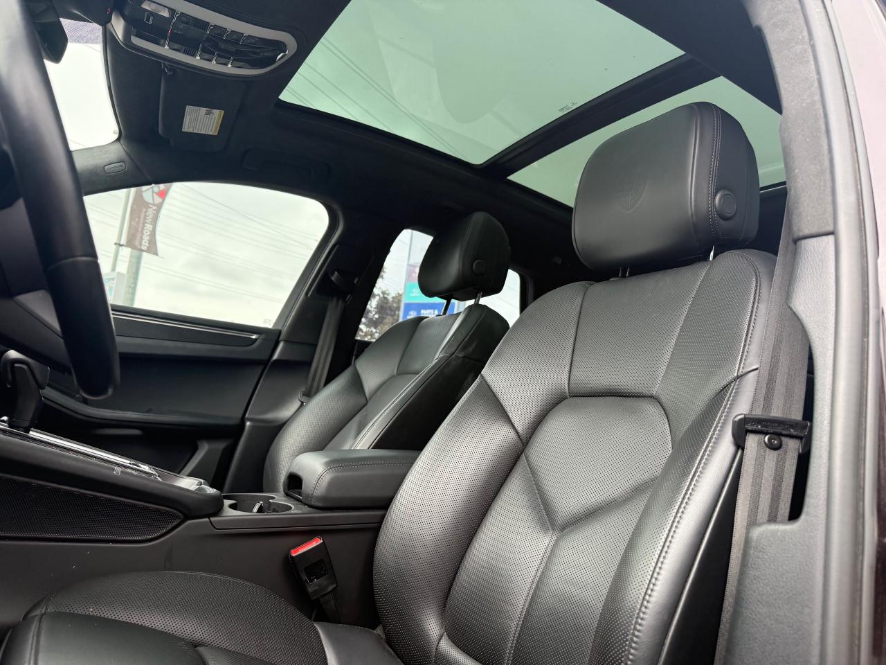 2023 Porsche Macan T 4dr All-Wheel Drive Photo