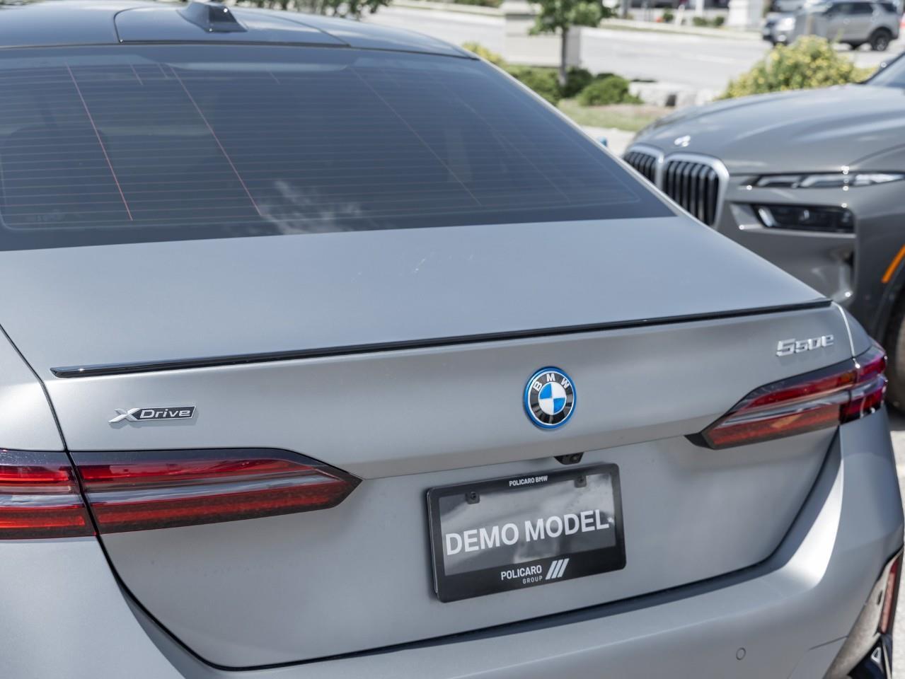 2025 BMW 550e xDrive 4dr All-Wheel Drive Sedan Photo