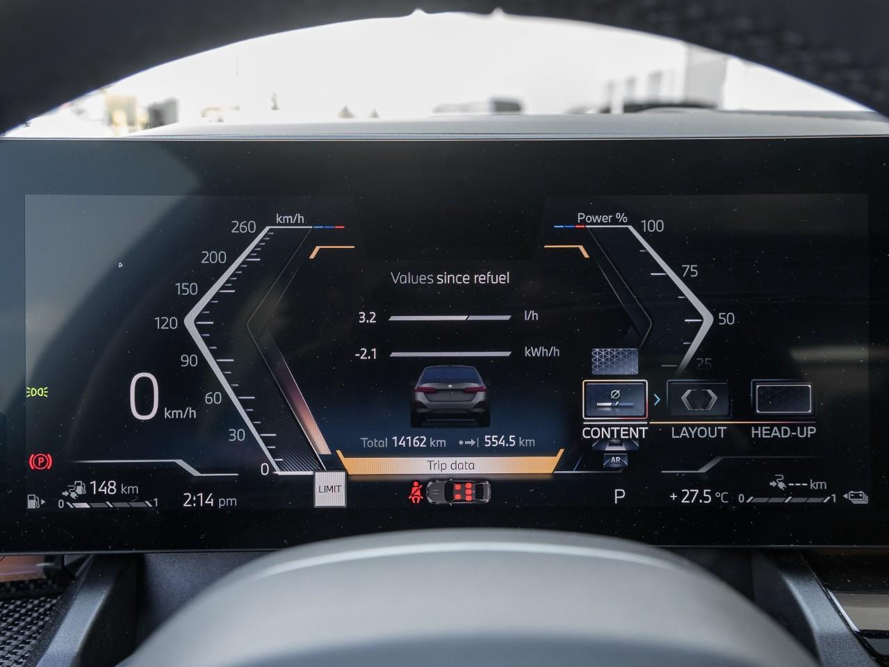 2025 BMW 550e xDrive 4dr All-Wheel Drive Sedan Photo