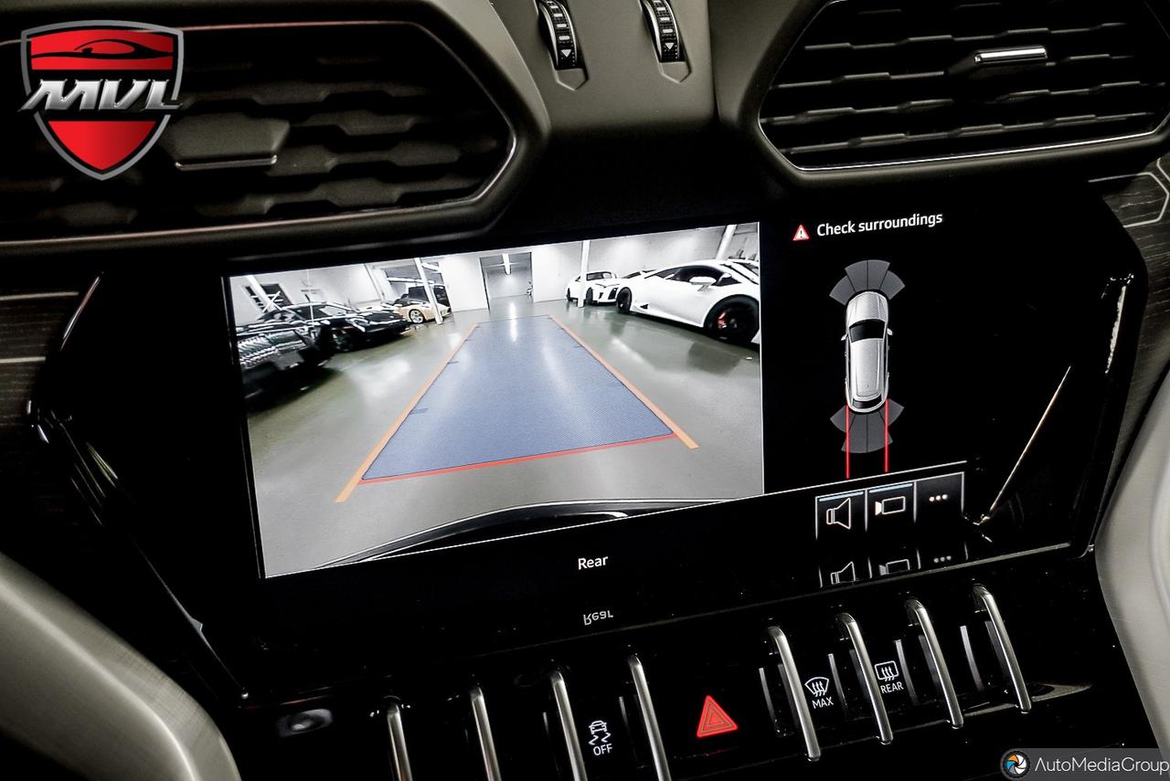 2020 Lamborghini Urus  Photo