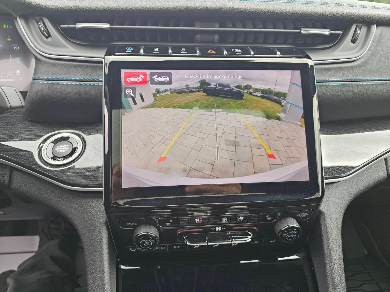 2022 Jeep Grand Cherokee 4xe Trailhawk 4dr 4x4 Photo