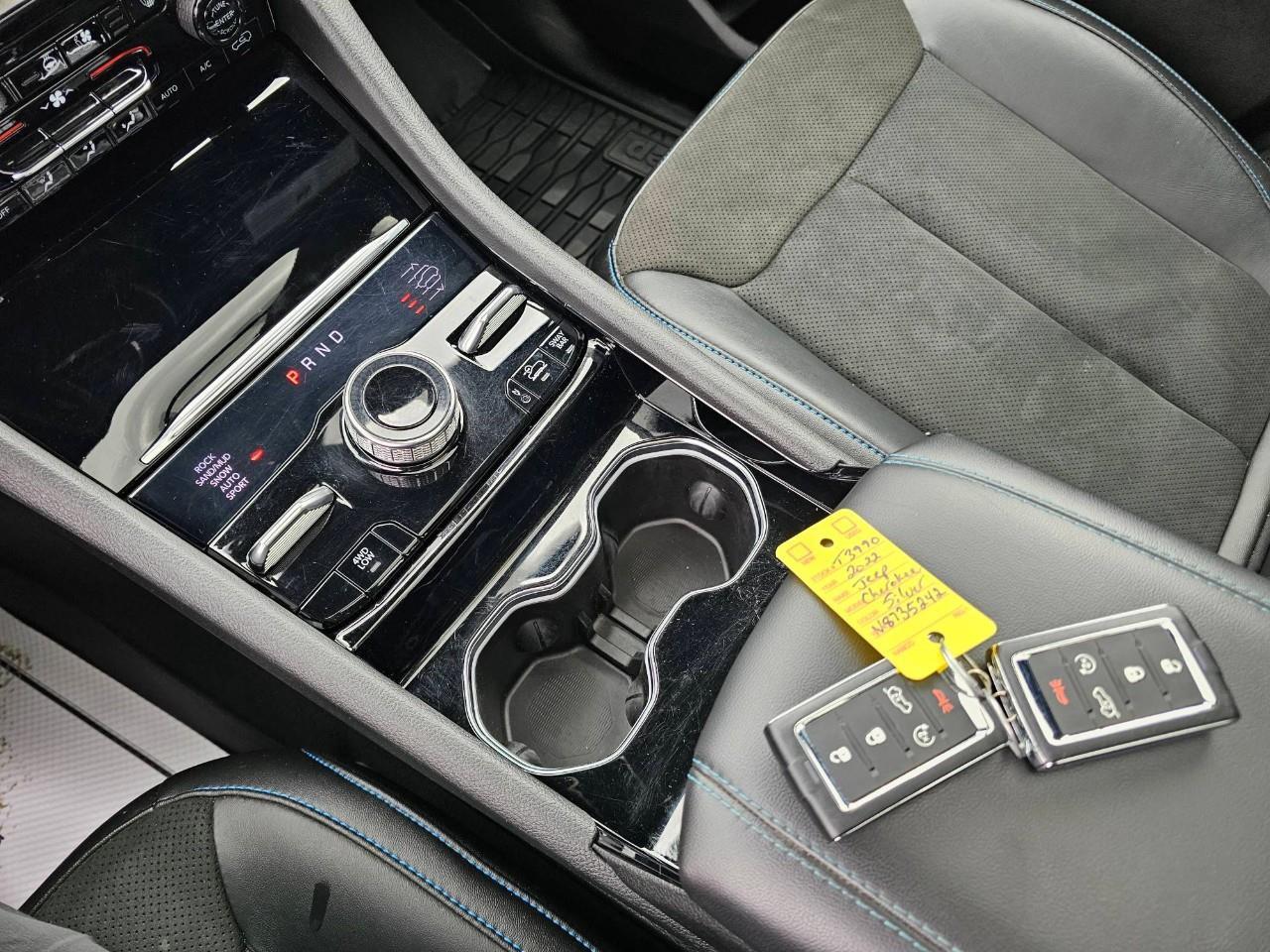 2022 Jeep Grand Cherokee 4xe Trailhawk 4dr 4x4 Photo