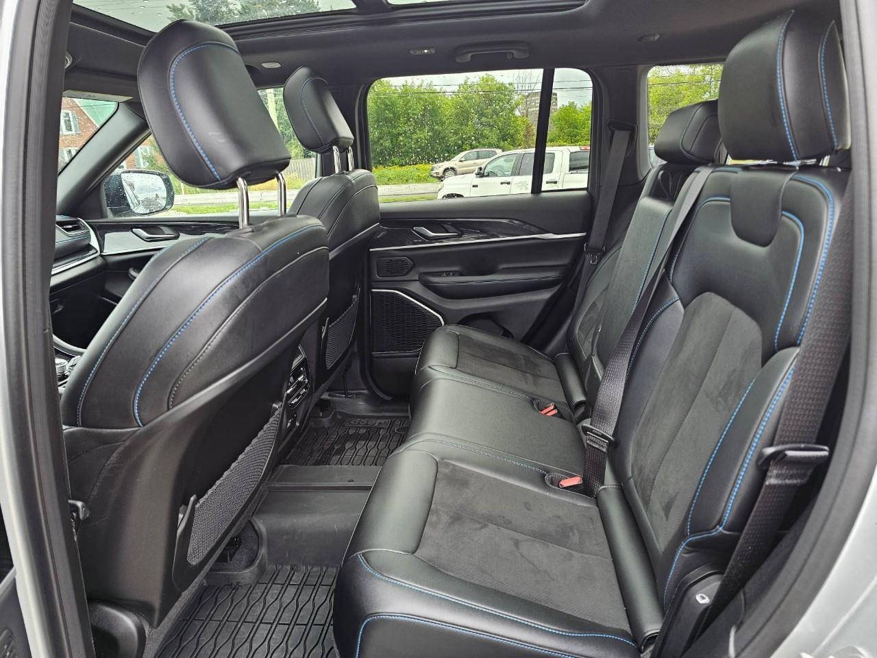 2022 Jeep Grand Cherokee 4xe Trailhawk 4dr 4x4 Photo