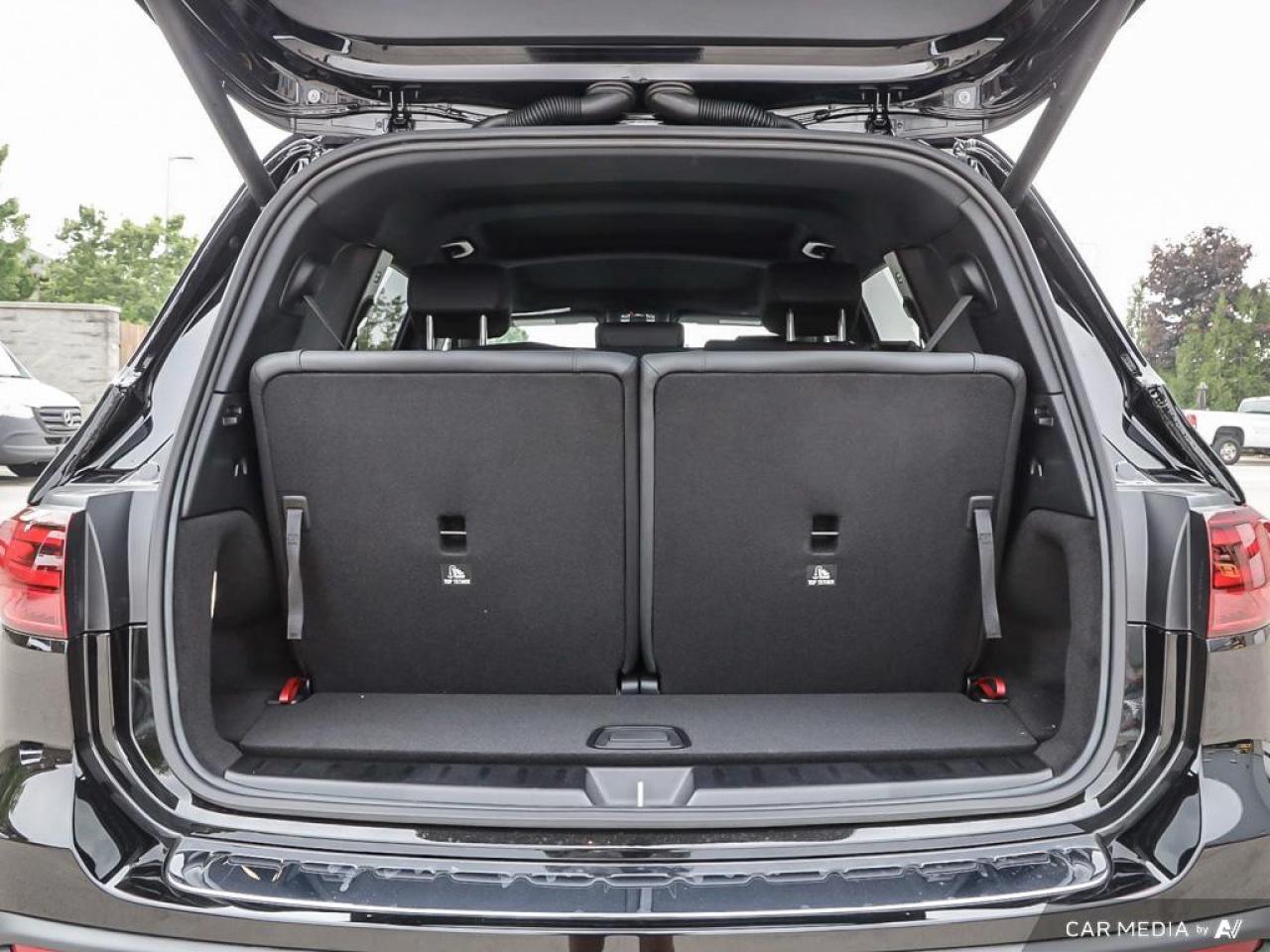 2025 Mercedes-Benz EQB 300 Base EQB 300 4dr All-Wheel Drive 4MATIC Photo