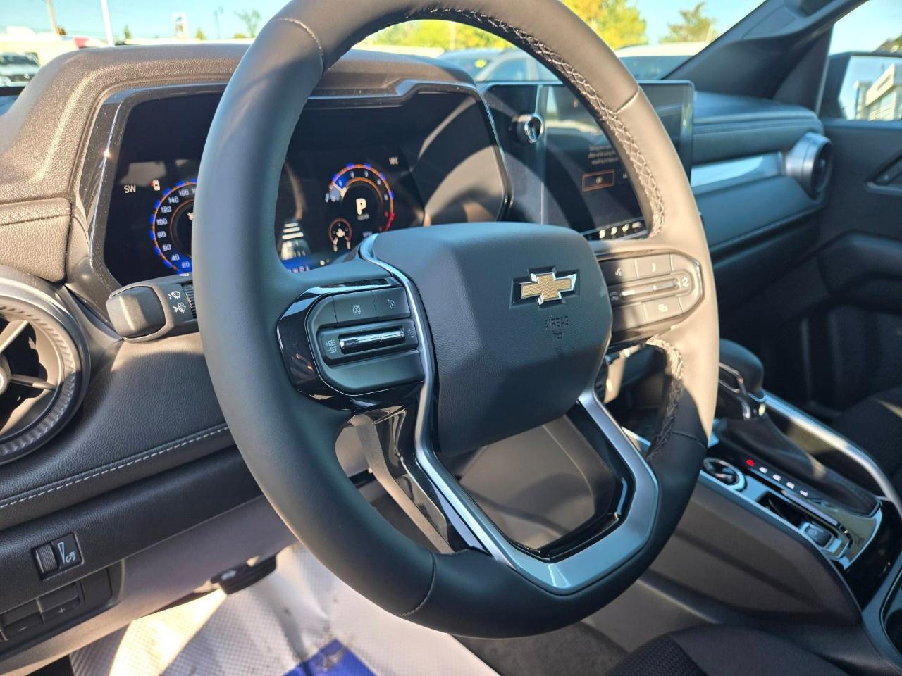 2026 Chevrolet Colorado Crew Cab Short Box 4-Wheel Drive LT Photo