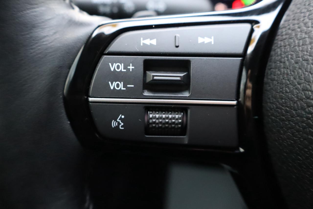 2025 Honda Accord Hybrid Touring 4dr Sedan Photo