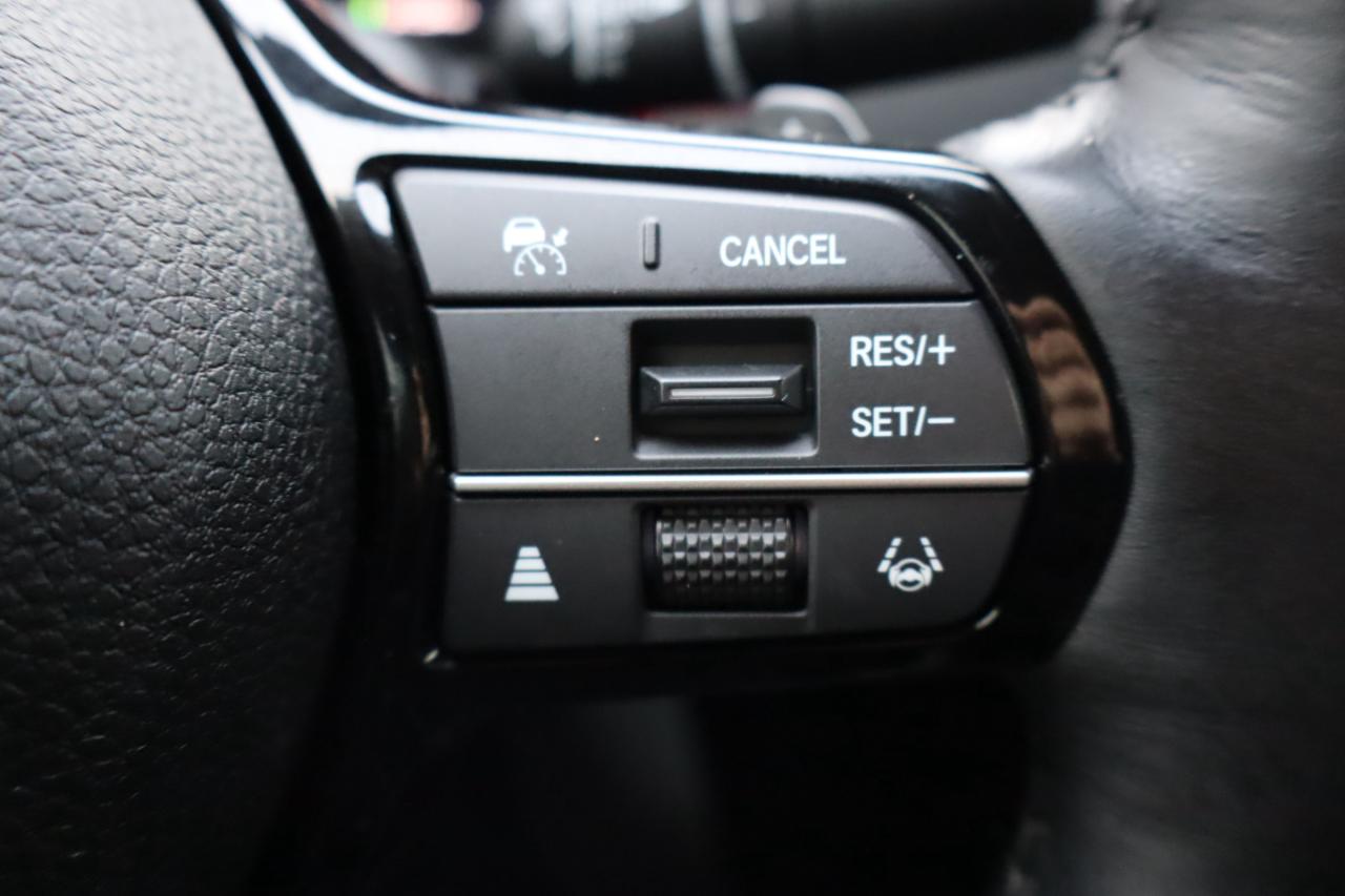 2025 Honda Accord Hybrid Touring 4dr Sedan Photo