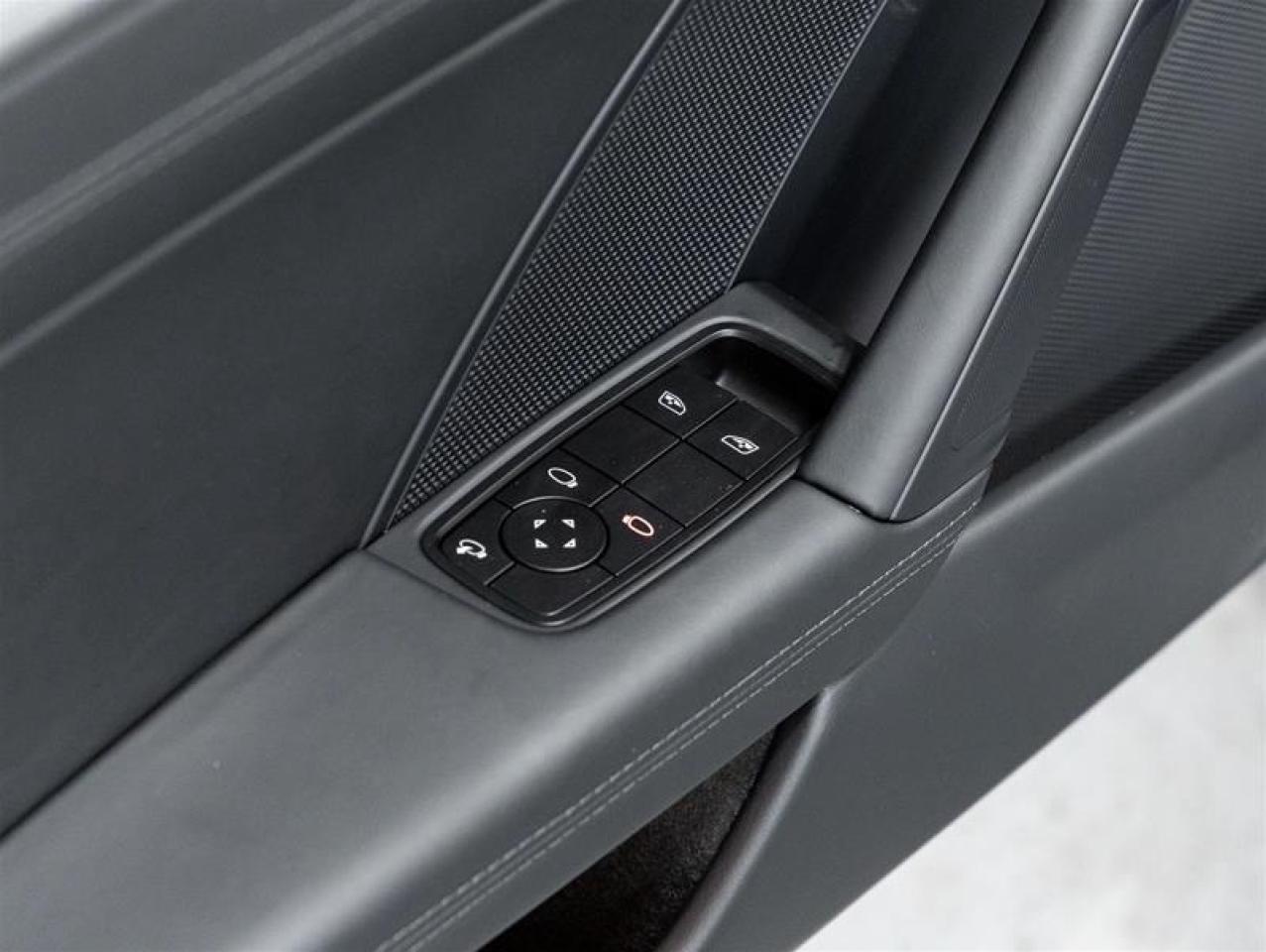 2025 Porsche 911  Photo