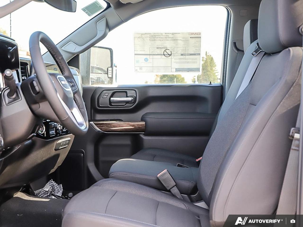 2026 GMC SIERRA 2500HD Regular Cab Long Box 4-Wheel Drive SLE Photo