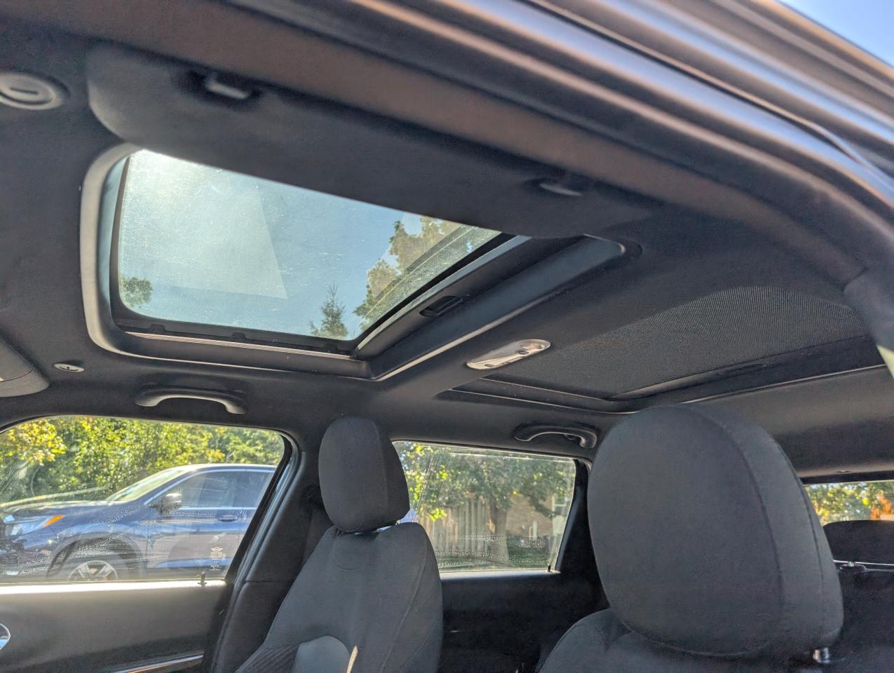 2016 MINI Clubman Cooper 4dr Front-Wheel Drive Photo