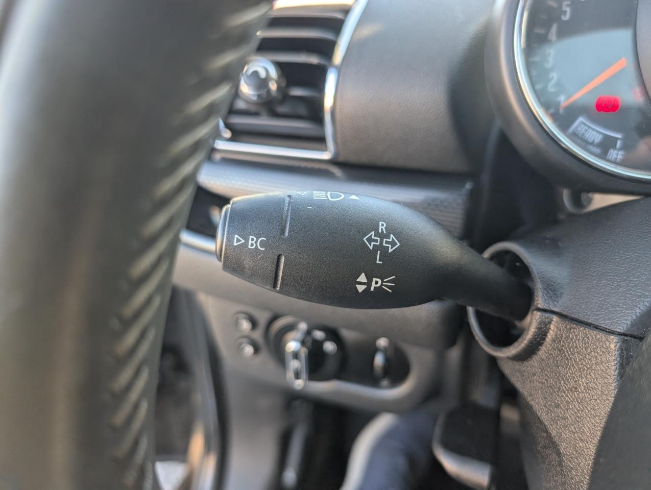 2016 MINI Clubman Cooper 4dr Front-Wheel Drive Photo