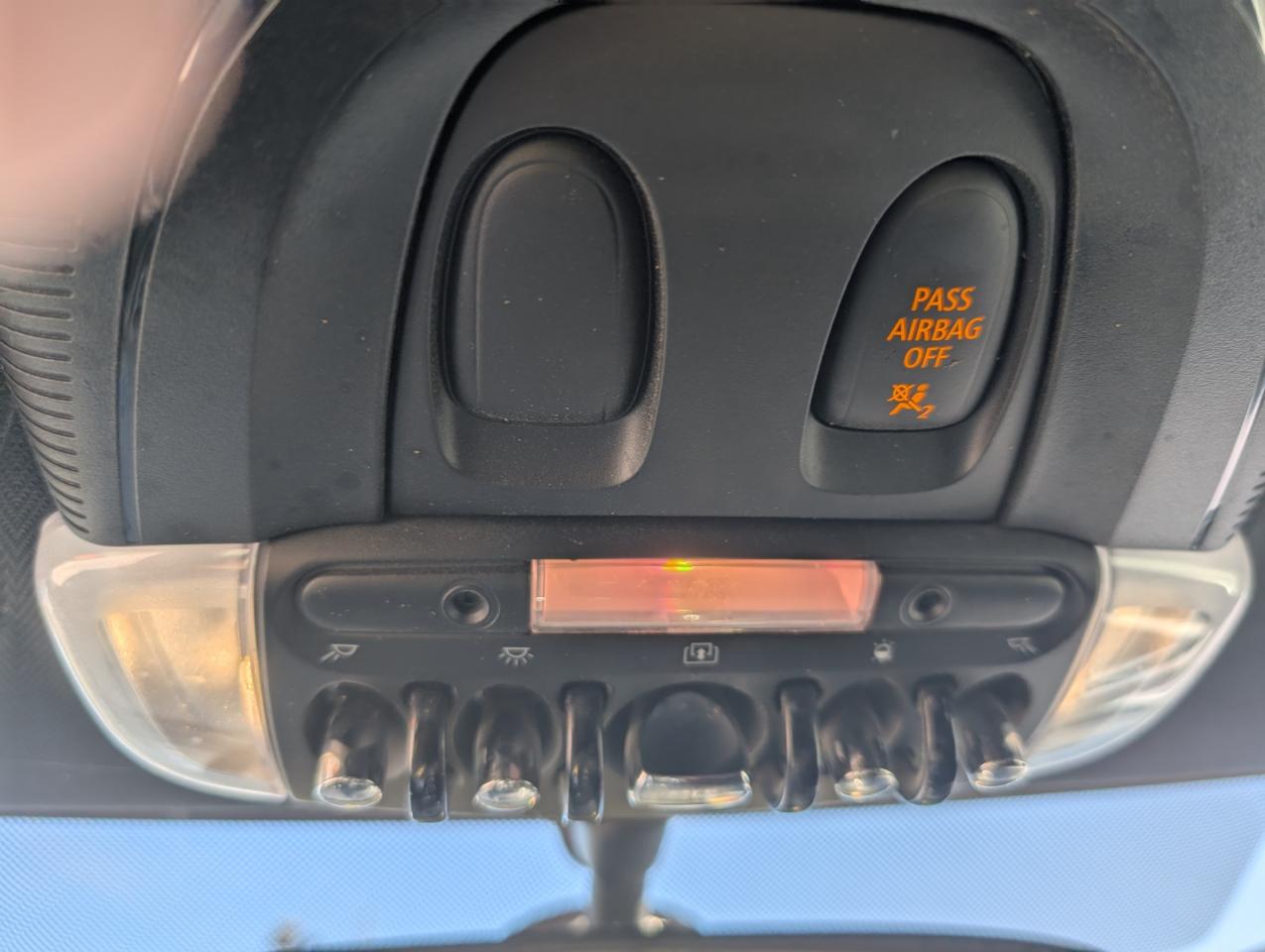 2016 MINI Clubman Cooper 4dr Front-Wheel Drive Photo