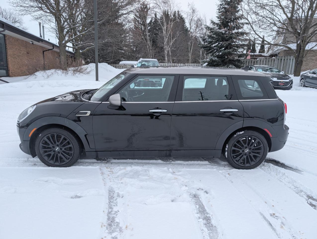 2016 MINI Clubman Cooper 4dr Front-Wheel Drive Photo