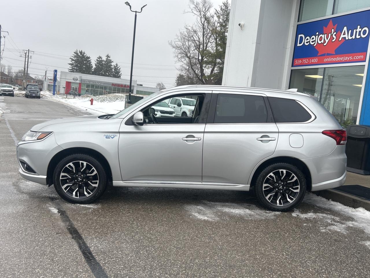 2018 Mitsubishi Outlander PHEV SE Hybrid PHEV Photo