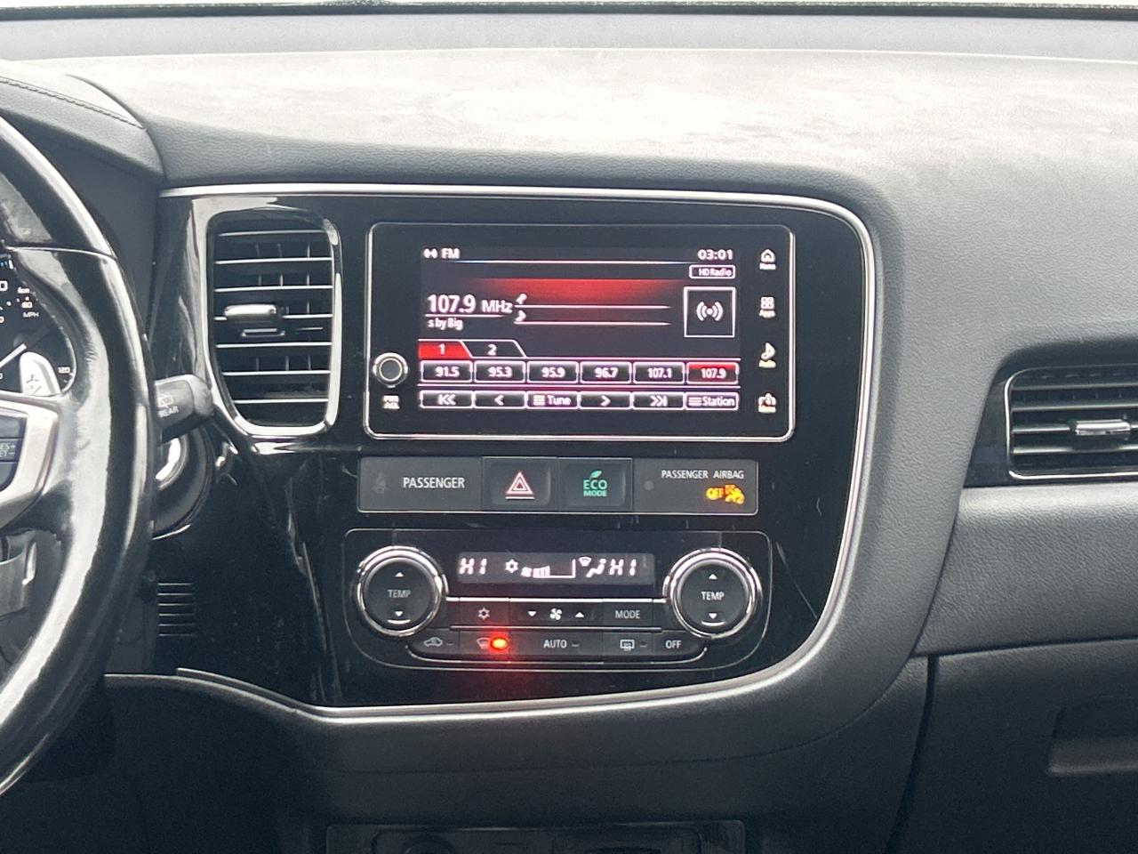 2018 Mitsubishi Outlander PHEV SE Hybrid PHEV Photo