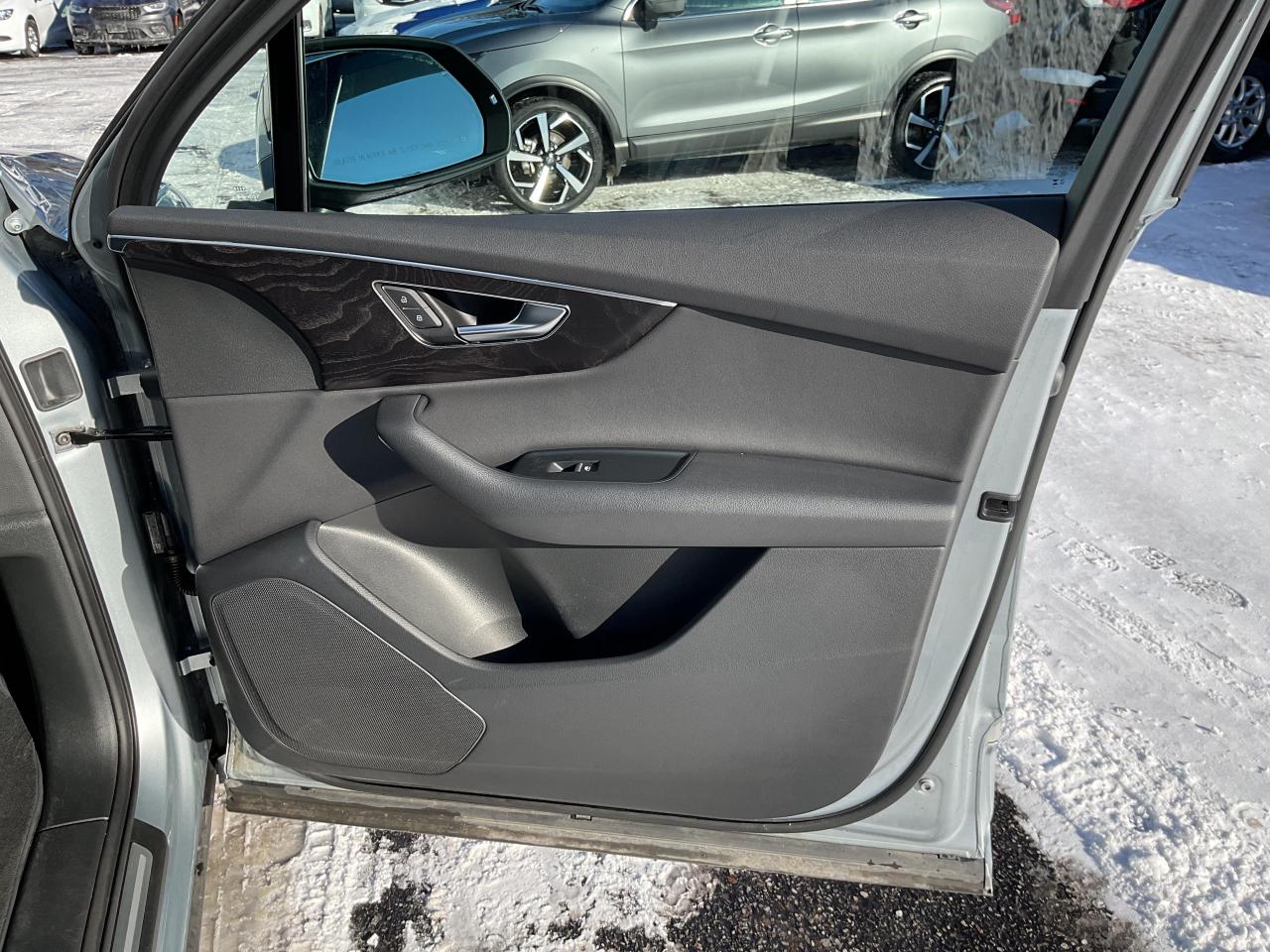 2023 Audi Q7 45 Komfort 4dr All-Wheel Drive quattro Sport Utility Photo