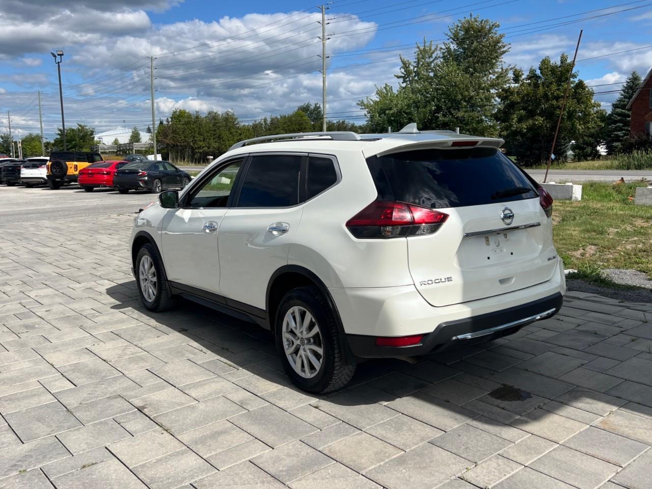 2020 Nissan Rogue SV (CVT) 4dr All-Wheel Drive Photo