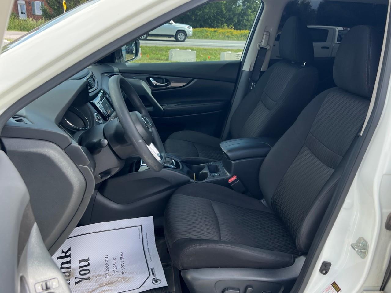 2020 Nissan Rogue SV (CVT) 4dr All-Wheel Drive Photo